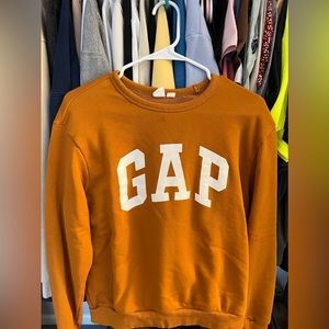 GAP crewneck